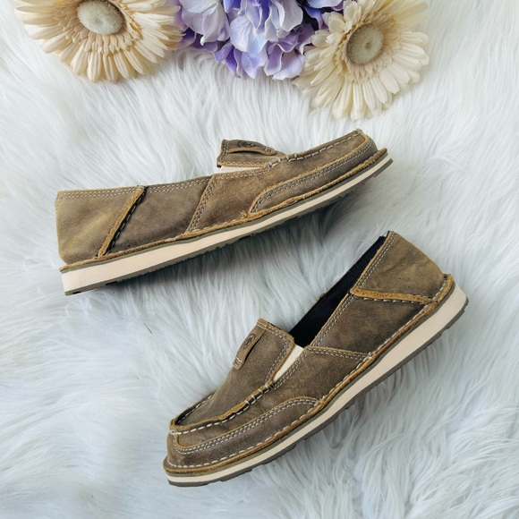 Ariat Cruisers - Picture 3 of 7